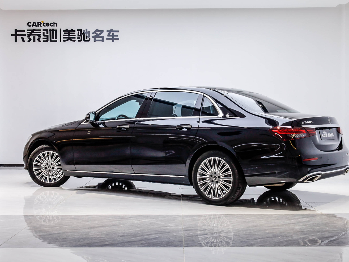 奔驰E级 2023款 改款 E 300 L 豪华型图片