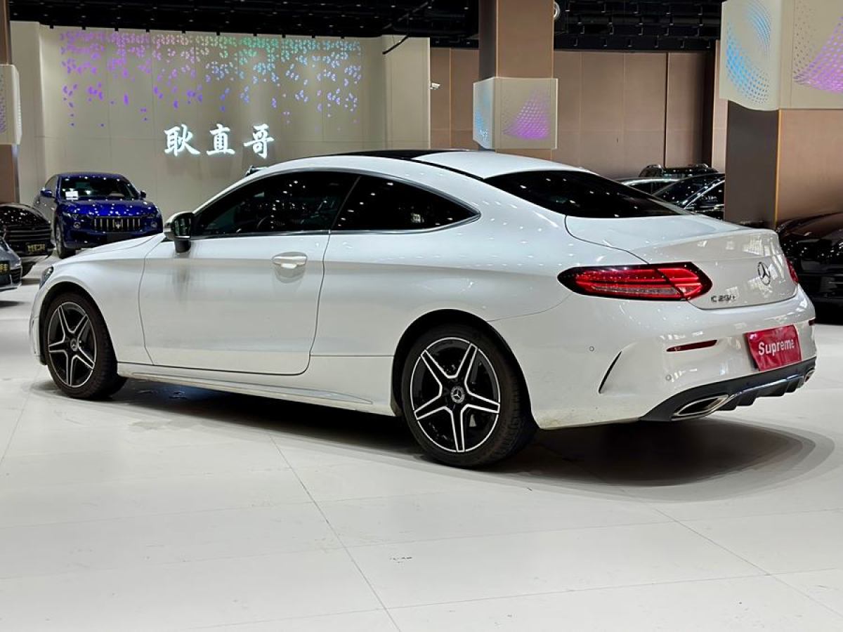 奔馳 奔馳C級(jí)  2021款 C 260 轎跑車(chē)圖片