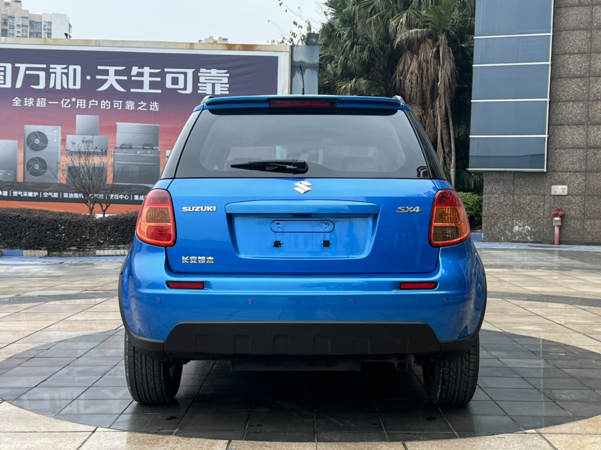 鈴木 天語(yǔ) SX4  2011款 兩廂 1.6L 手動(dòng)靈動(dòng)型圖片