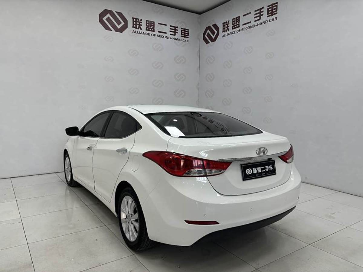 現(xiàn)代 朗動  2012款 1.6L 自動尊貴型圖片