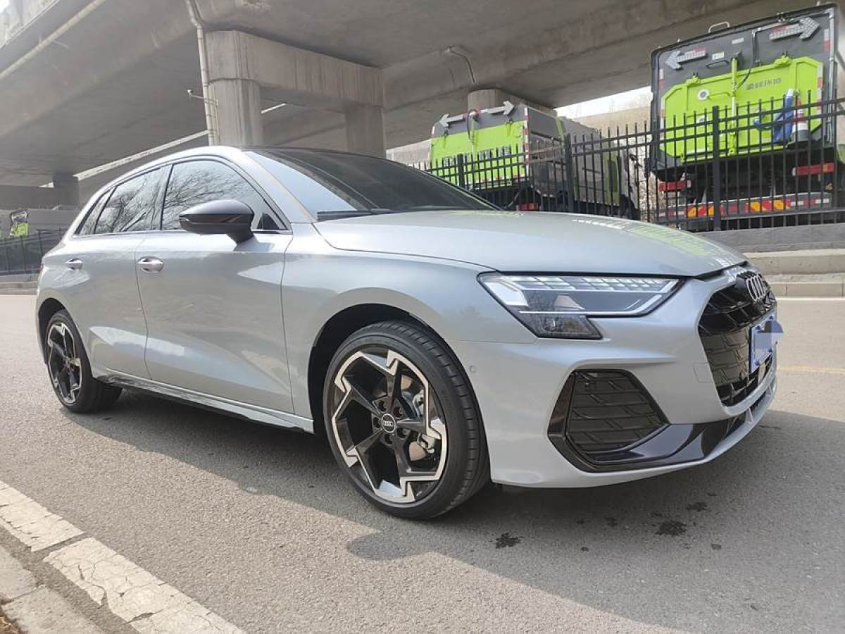 2024年12月奧迪 奧迪A3  2025款 Sportback 35TFSI 飛馳尊享型 +豪華臻選包