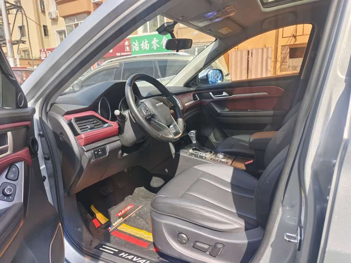 哈弗 H6 Coupe  2018款 紅標(biāo) 1.5T 自動(dòng)兩驅(qū)超豪型圖片
