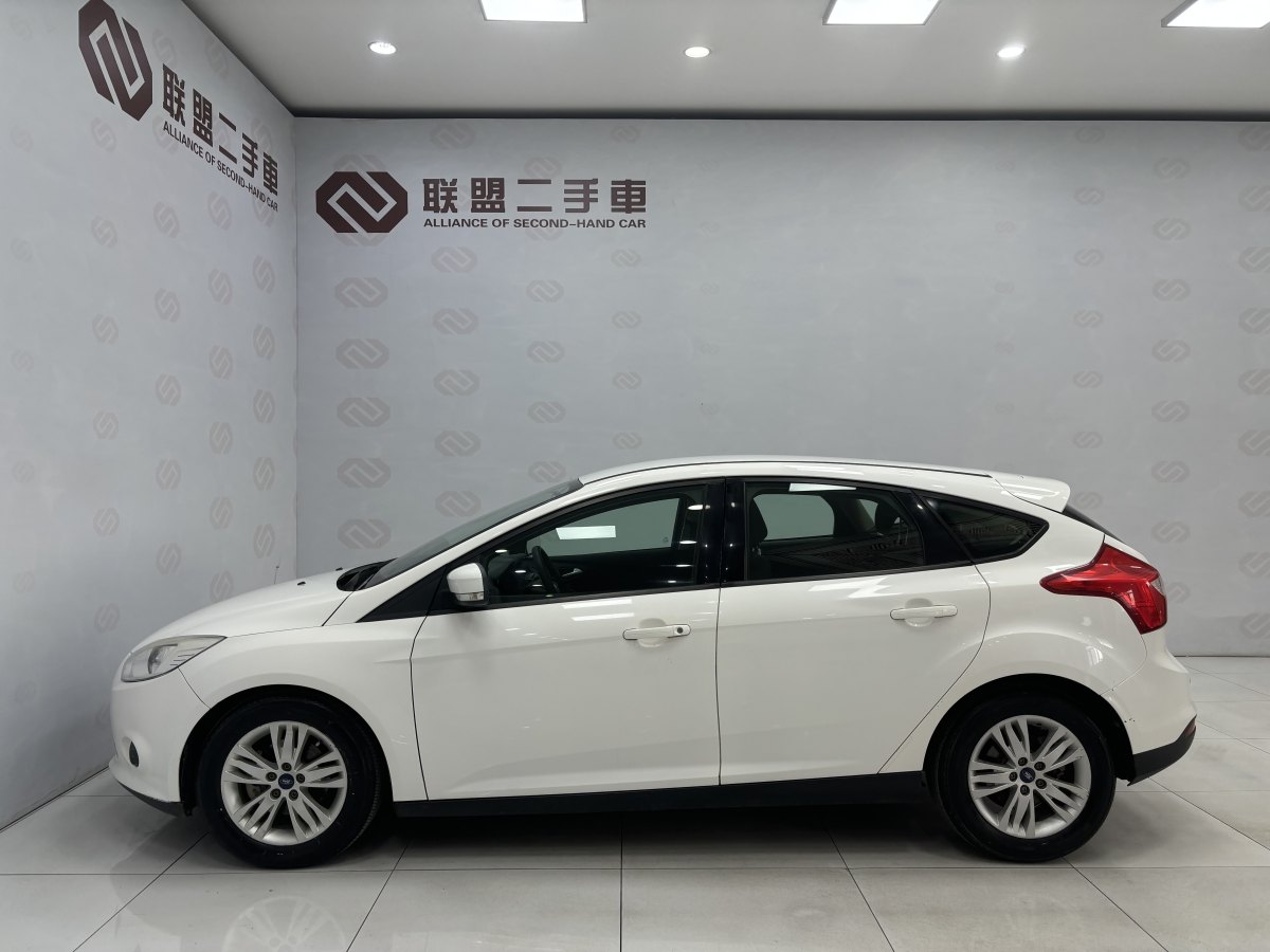 福特 ?？怂? 2012款 兩廂 1.6L 自動(dòng)舒適型圖片