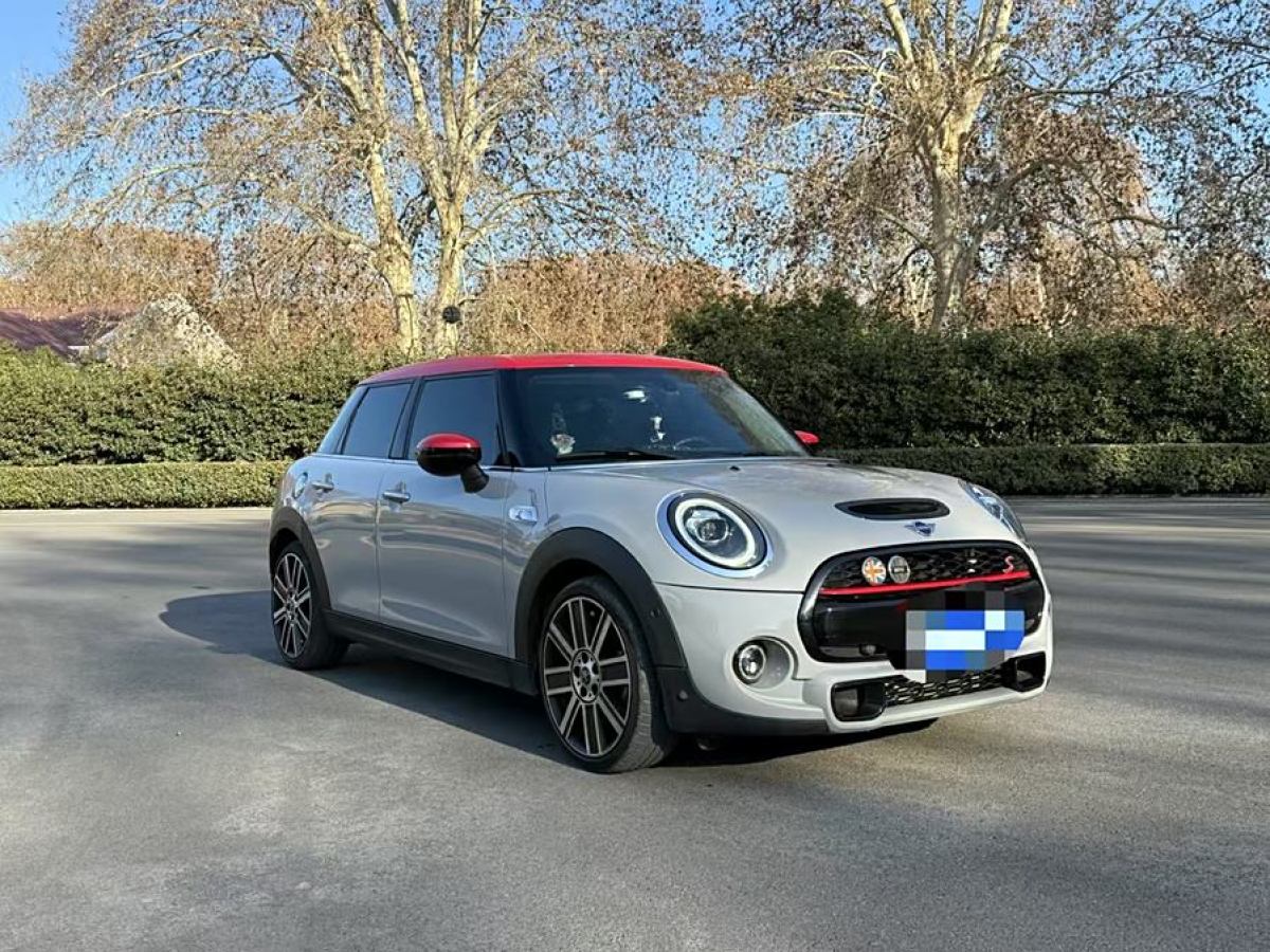 MINI MINI  2021款 2.0T COOPER S 藝術(shù)家 五門(mén)版圖片