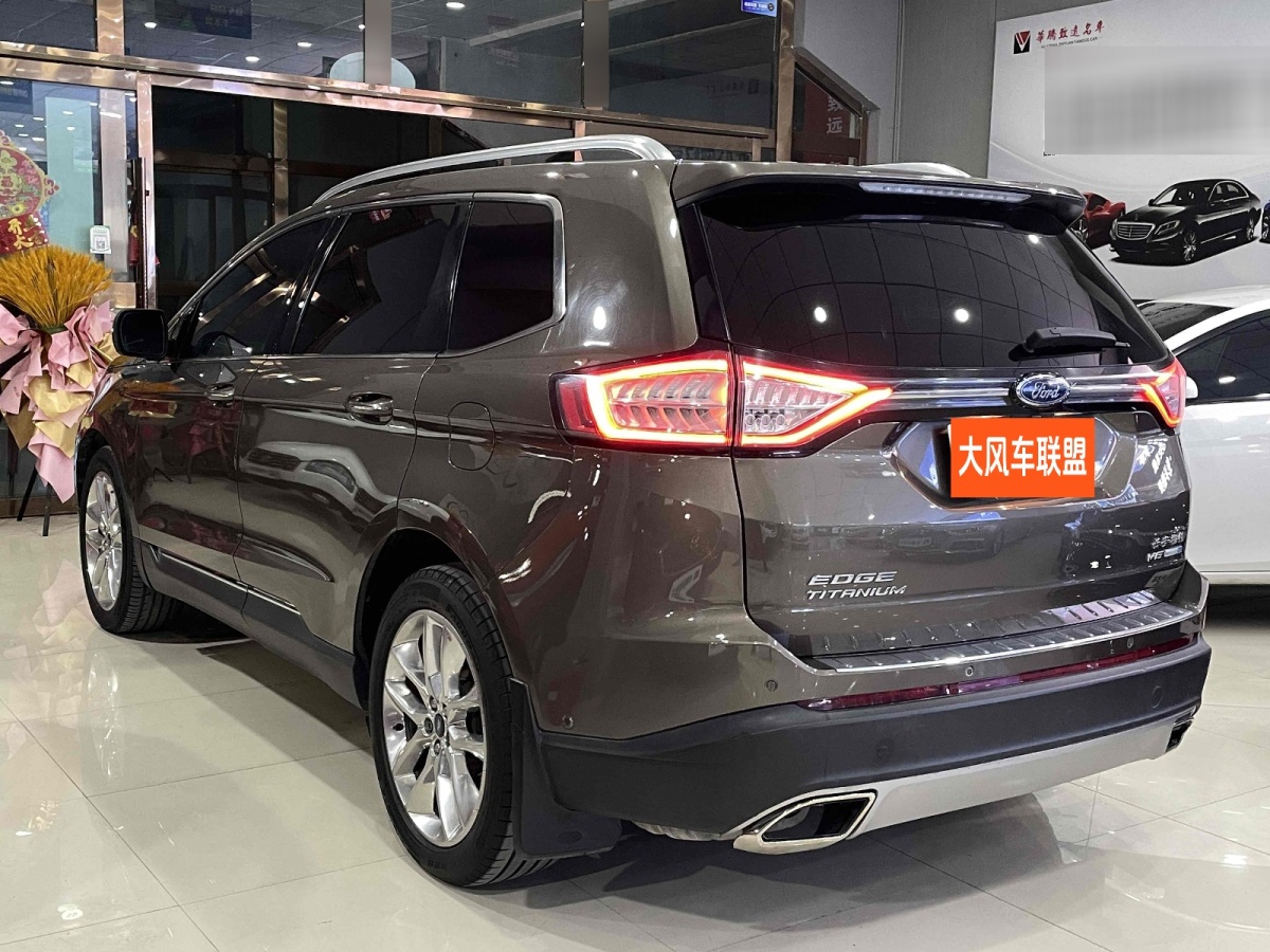 福特 銳界  2015款 2.7T GTDi 四驅(qū)尊銳型 7座圖片