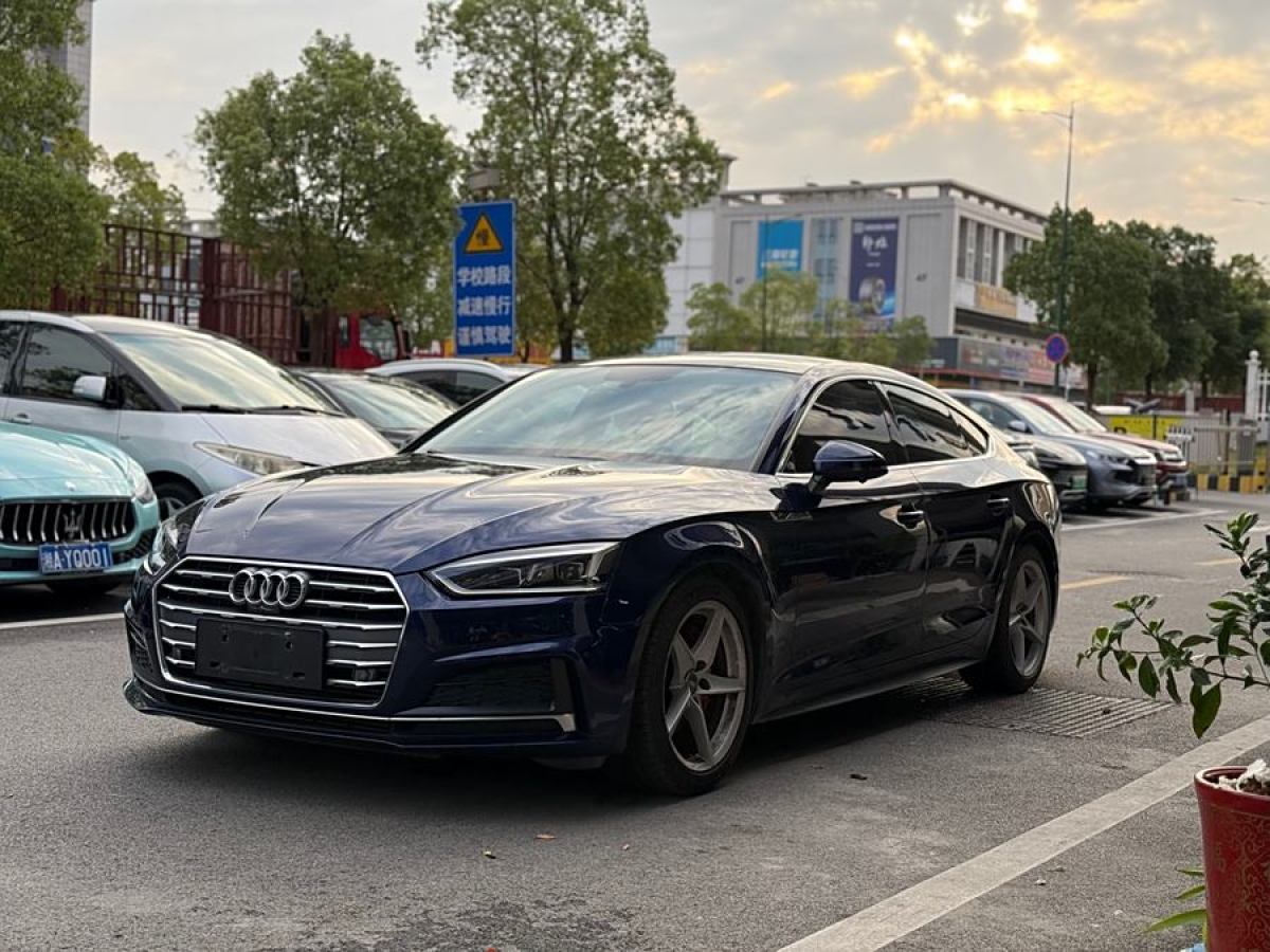 奧迪 奧迪A5  2019款 Sportback 40 TFSI 時尚型圖片