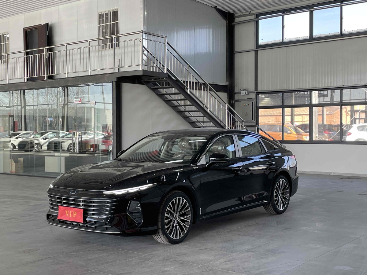 奔騰 B70  2024款 龍騰版 1.5T 領(lǐng)創(chuàng)型圖片
