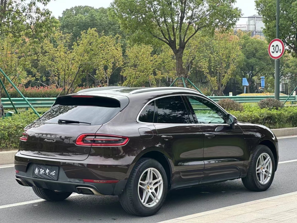 保時(shí)捷 Macan  2014款 Macan 2.0T圖片