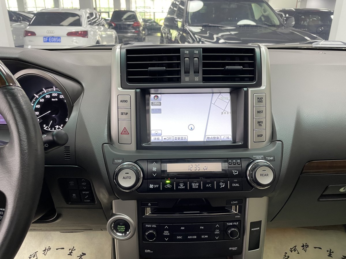 2013年10月丰田 普拉多  2010款 4.0L 自动VX NAVI
