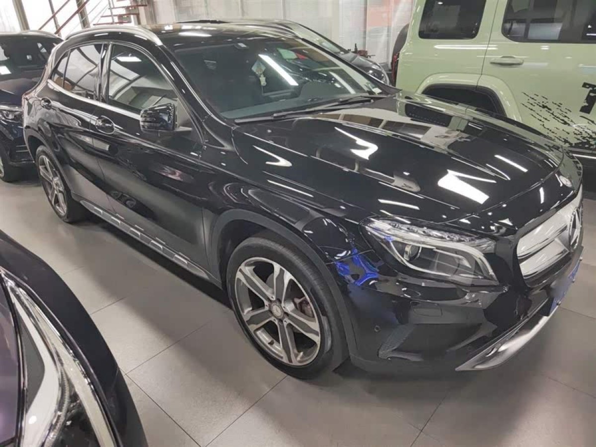 奔馳 奔馳GLA  2015款 GLA 220 4MATIC 豪華型圖片