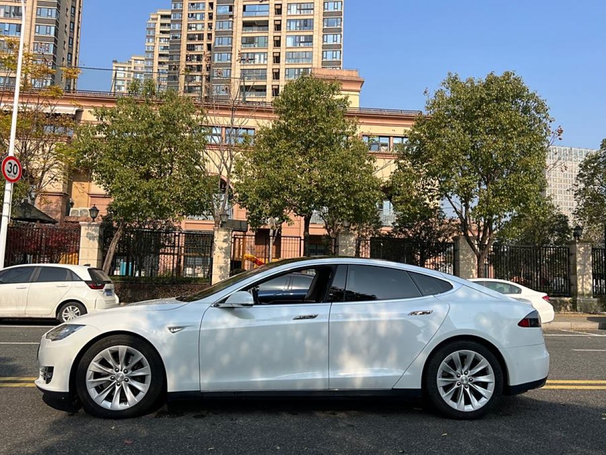 特斯拉 Model S  2016款 Model S 70D圖片