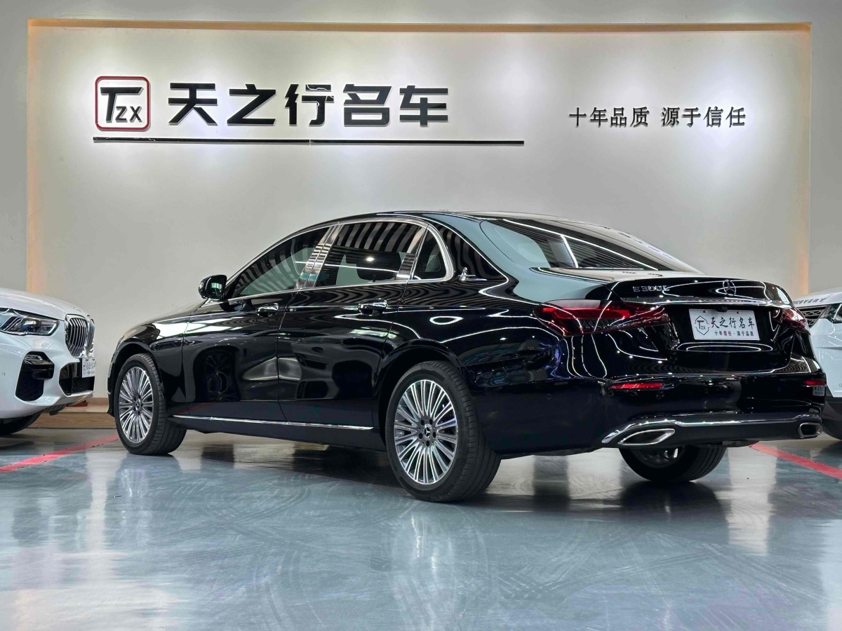 奔馳 奔馳E級  2021款 改款 E 300 L 時尚型圖片