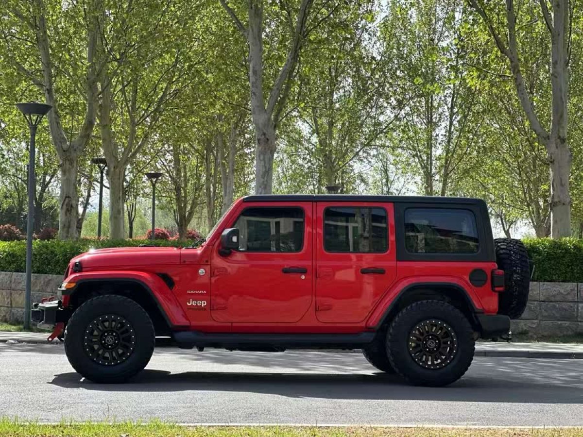 Jeep 牧馬人  2019款 2.0T Sahara 四門版 國VI圖片