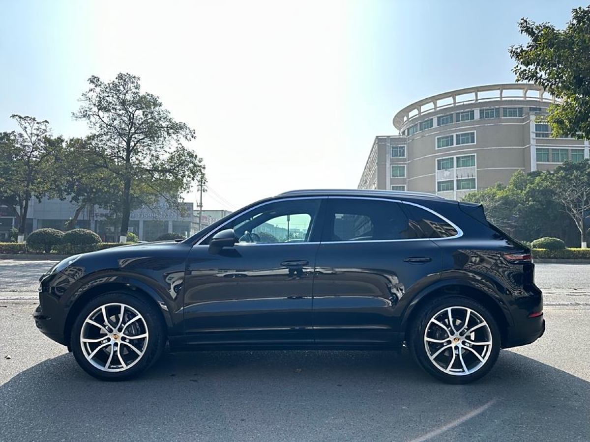 2019年1月保時(shí)捷 Cayenne  2018款 Cayenne 3.0T