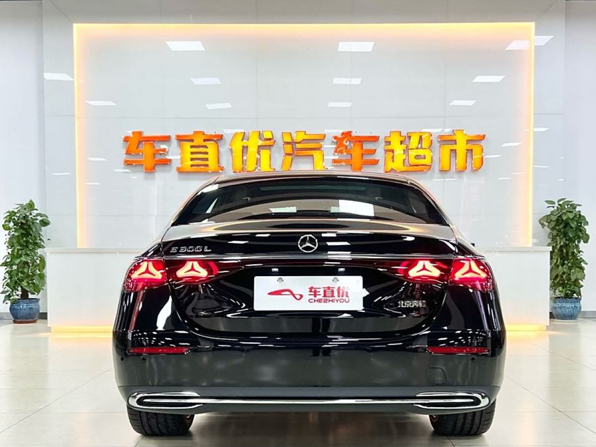 奔馳 奔馳E級(jí)  2019款 改款 E 300 L 豪華型圖片