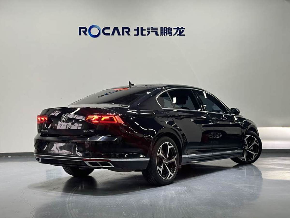 大眾 邁騰  2023款 200萬輛紀(jì)念版 330TSI DSG領(lǐng)先型圖片