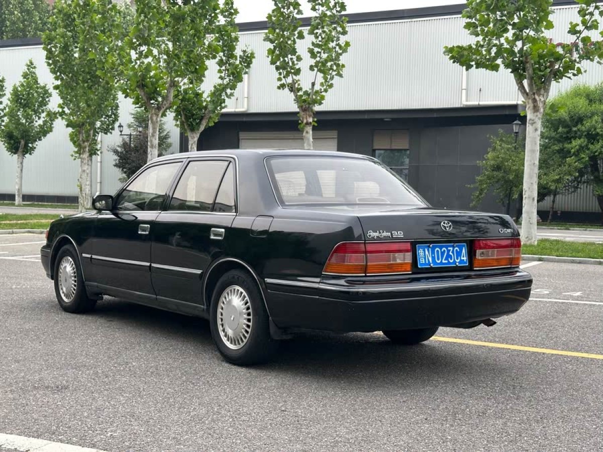 豐田 皇冠  2005款 3.0L 天窗版圖片