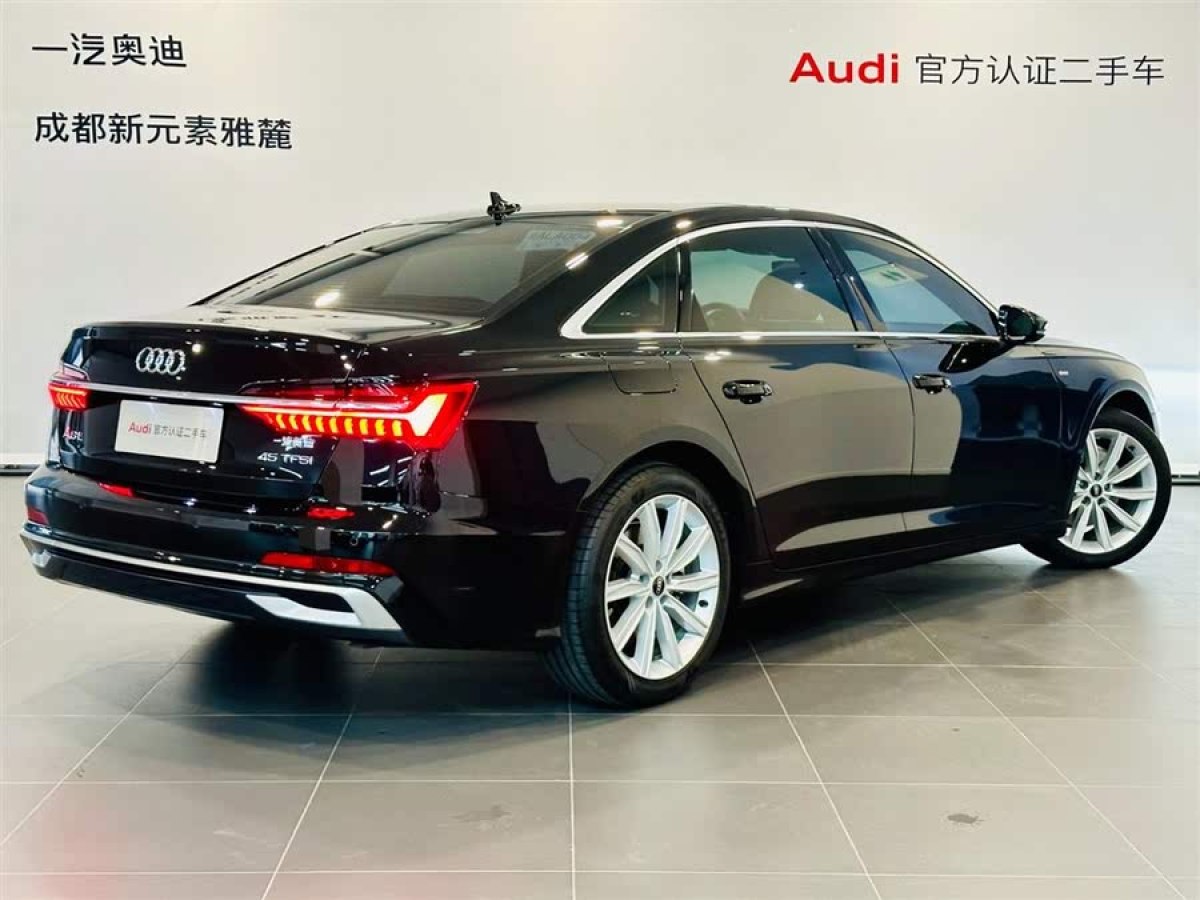 奧迪 奧迪A6L  2023款 改款 45 TFSI 臻選動感型圖片