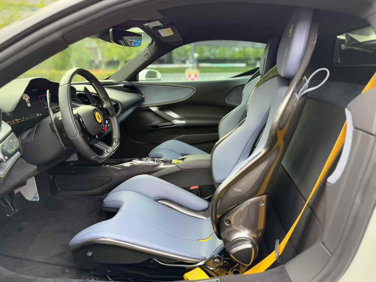 法拉利 Purosangue  2023款 6.5L V12圖片