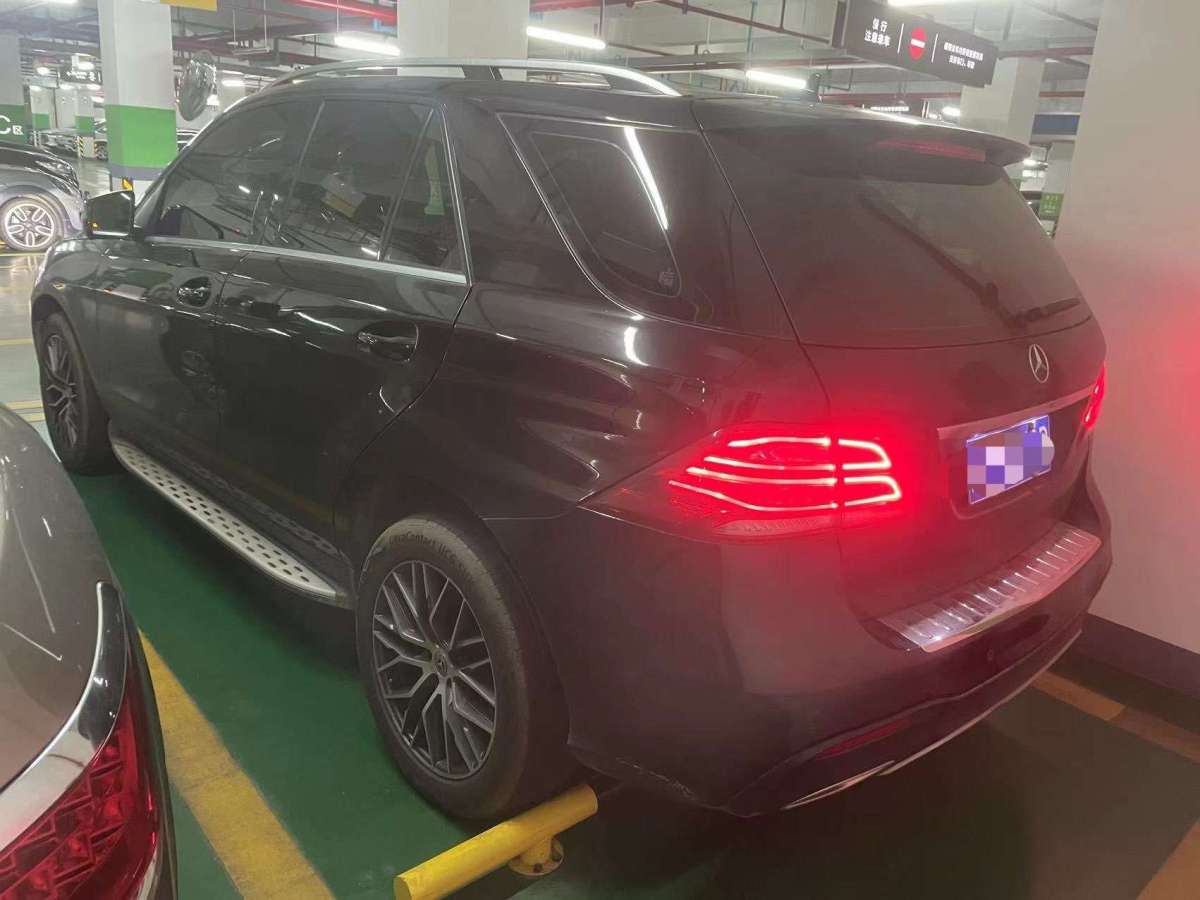 奔驰 奔驰GLE  2017款 GLE 320 4MATIC 动感型图片