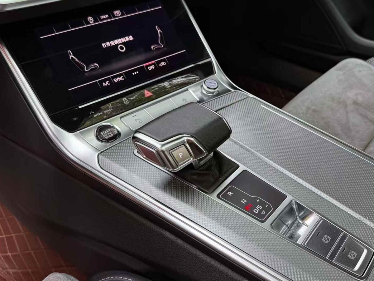 奧迪 奧迪A6L  2022款 40 TFSI 豪華動感型圖片