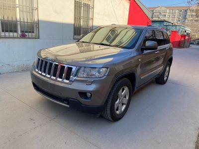 2013年2月 Jeep 大切諾基(進口) 3.6L 豪華導航版圖片