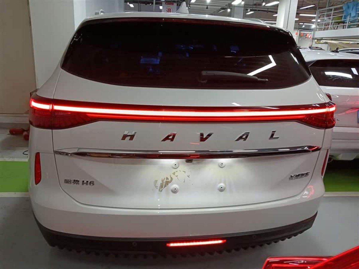 哈弗 H6  2022款 第三代 1.5T 自動兩驅(qū)Max圖片