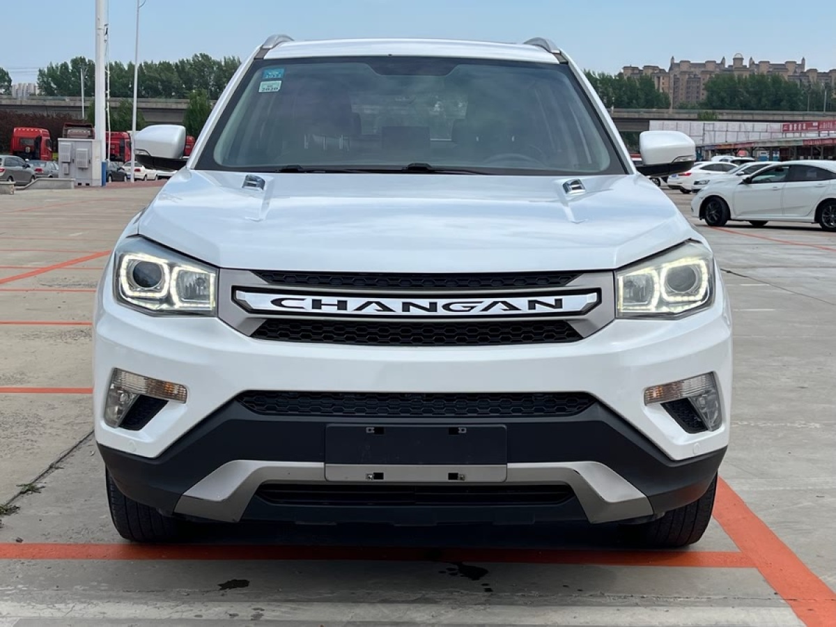 長安 CS75  2016款 2.0L 手動領(lǐng)先型 國IV圖片