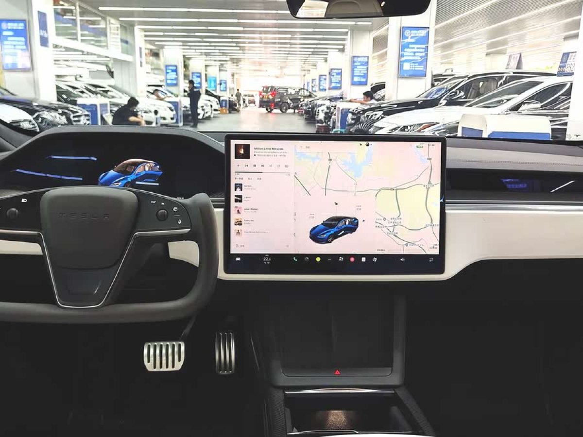 特斯拉 Model S  2023款 三電機(jī)全輪驅(qū)動(dòng) Plaid版圖片