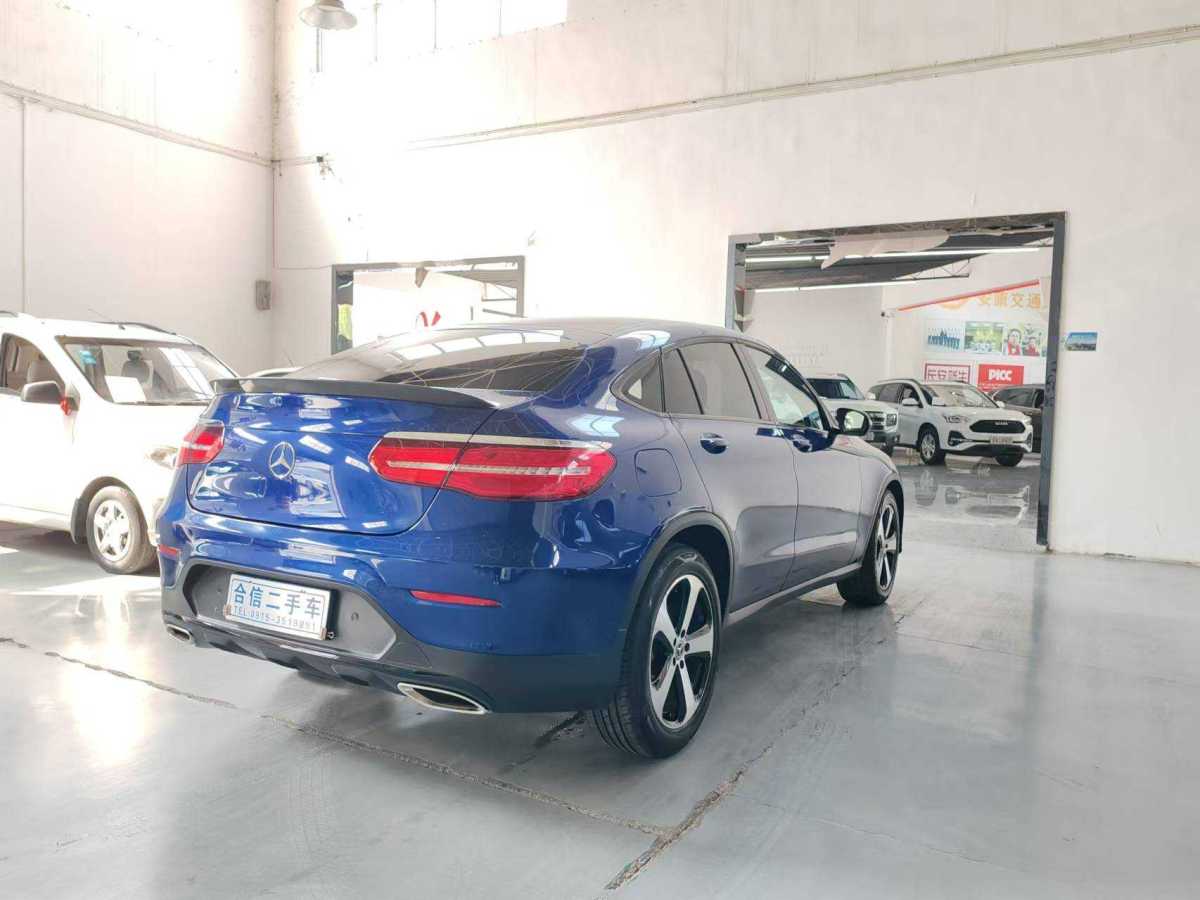 2018年7月奔馳 奔馳GLC  2023款 GLC 300 4MATIC 轎跑SUV