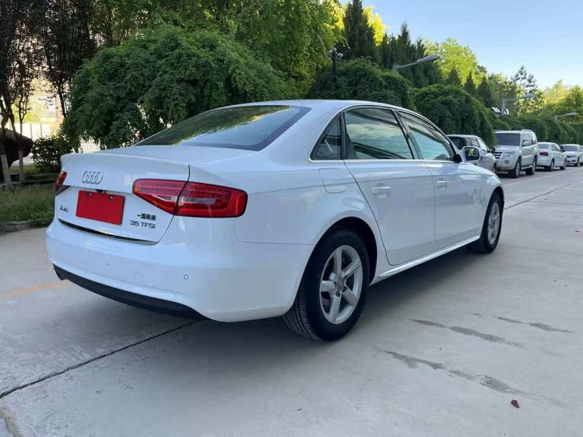 奧迪 奧迪A4L  2015款 35 TFSI 自動標準型圖片