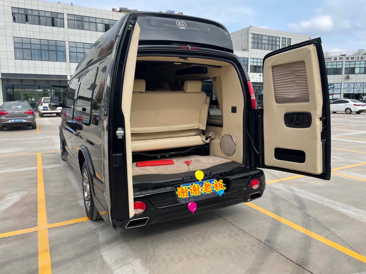 GMC SAVANA  2012款 6.0L 領袖級經(jīng)典版圖片