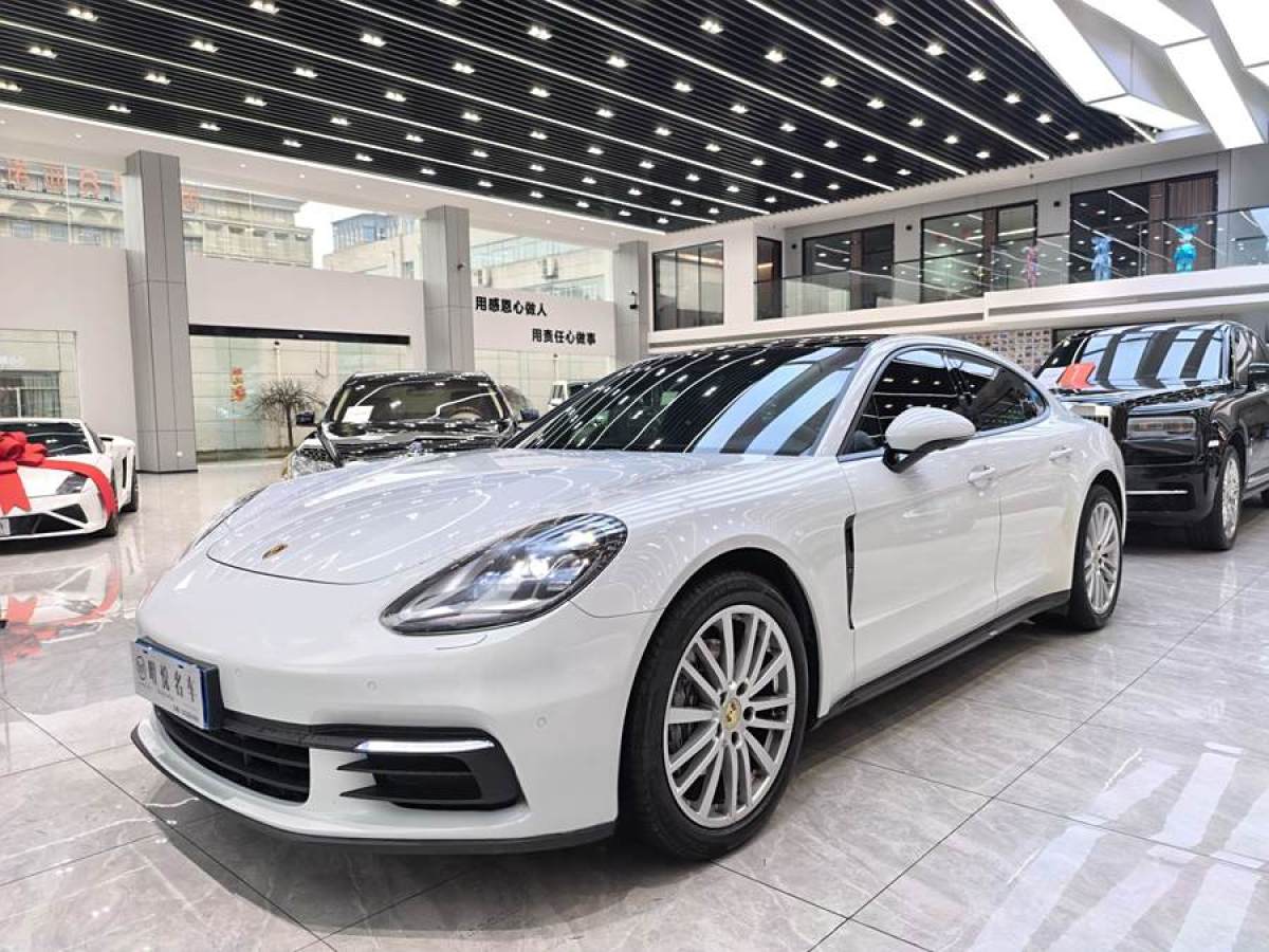 2017年10月保時(shí)捷 Panamera  2017款 Panamera 3.0T