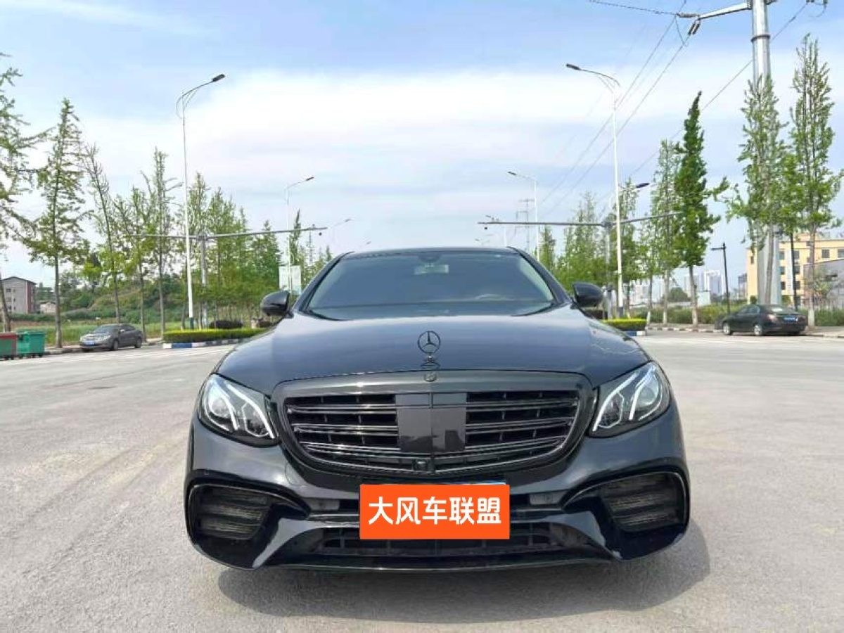 奔馳 奔馳E級  2019款 改款 E 300 L 運(yùn)動時(shí)尚型圖片