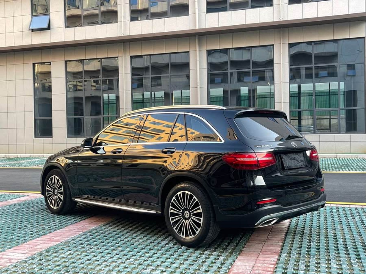 奔馳 奔馳GLC  2018款 改款 GLC 260 4MATIC 豪華型圖片