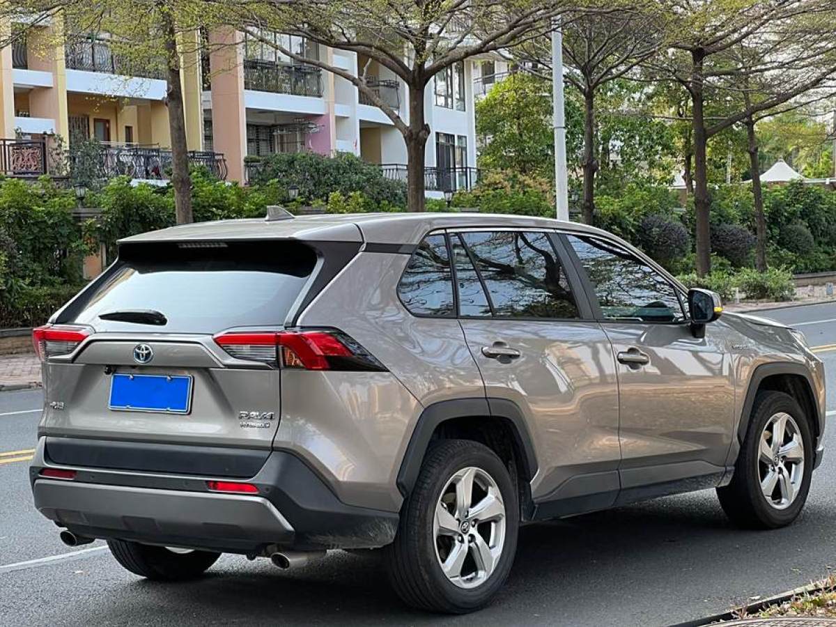 豐田 RAV4榮放雙擎E+  2021款 2.5L 兩驅(qū)精英Pro圖片