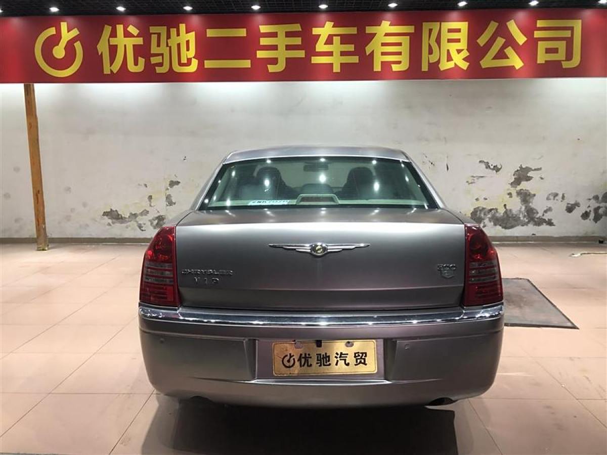 克萊斯勒 300C  2006款 3.5L 豪華領(lǐng)航版圖片