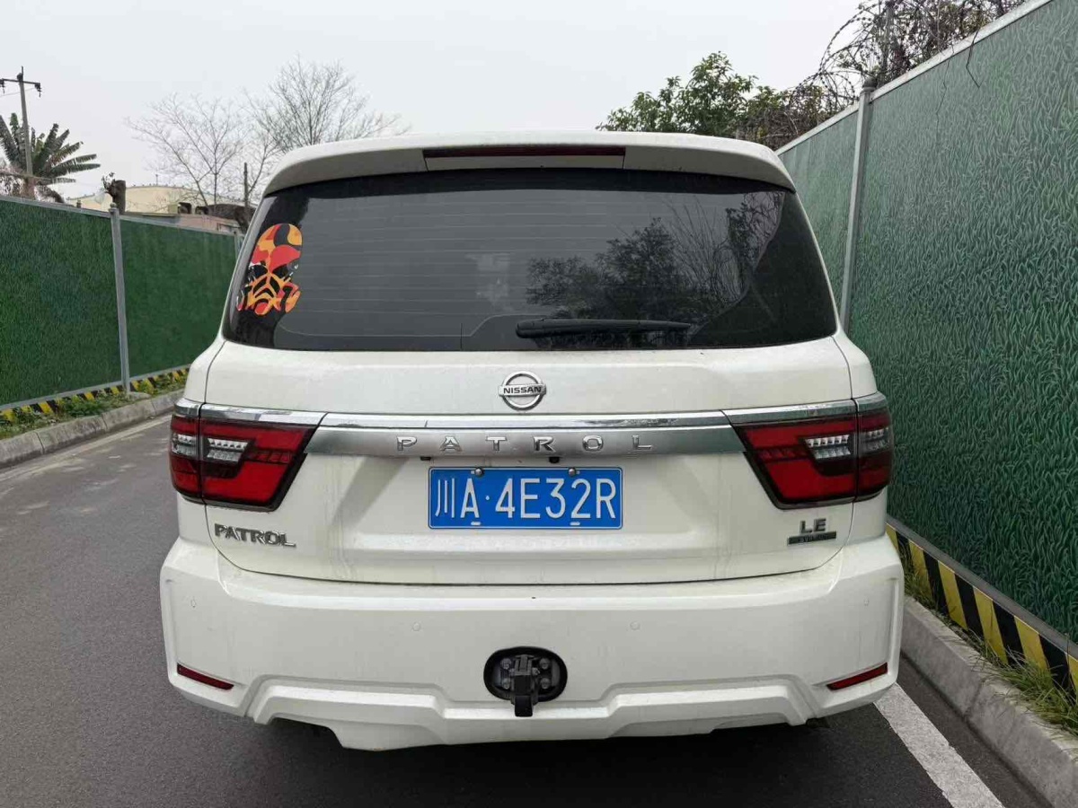 日產(chǎn) 途樂  2014款 5.6L LE圖片