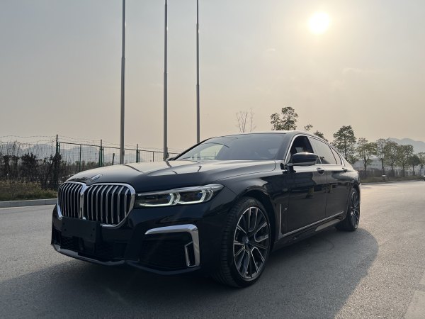 宝马 宝马7系  2019款  740Li xDrive 行政型 M运动套装