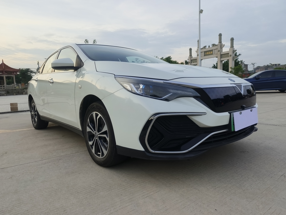 啟辰 D60EV  2022款 標(biāo)準(zhǔn)續(xù)航智享版圖片