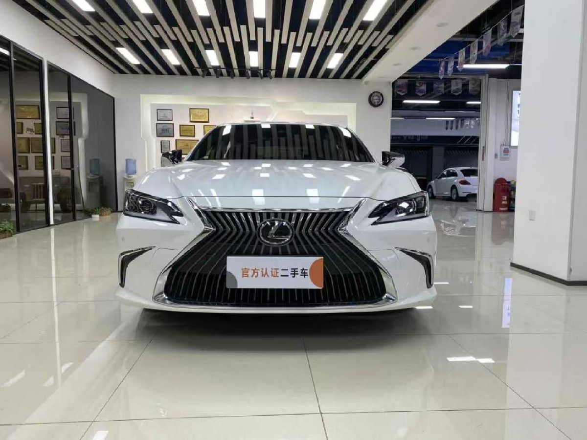 雷克薩斯 ES  2021款 200 卓越版圖片