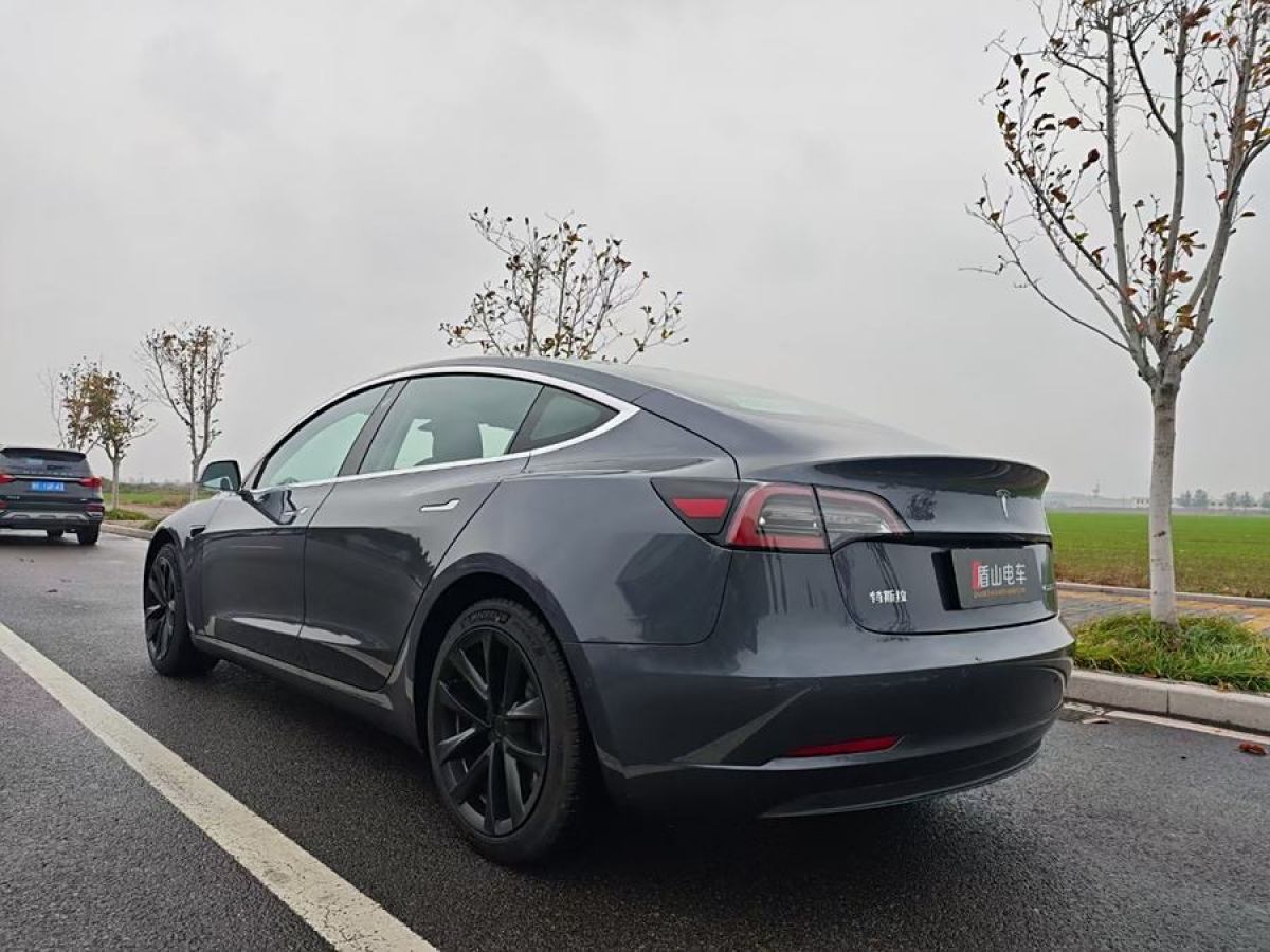 特斯拉 Model Y  2020款 改款 長(zhǎng)續(xù)航后輪驅(qū)動(dòng)版圖片