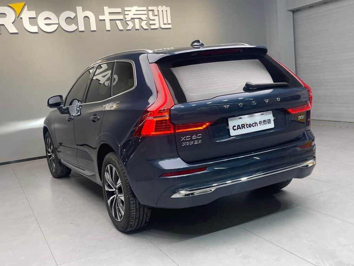 沃爾沃 XC60  2024款 B5 四驅(qū)智遠豪華版圖片