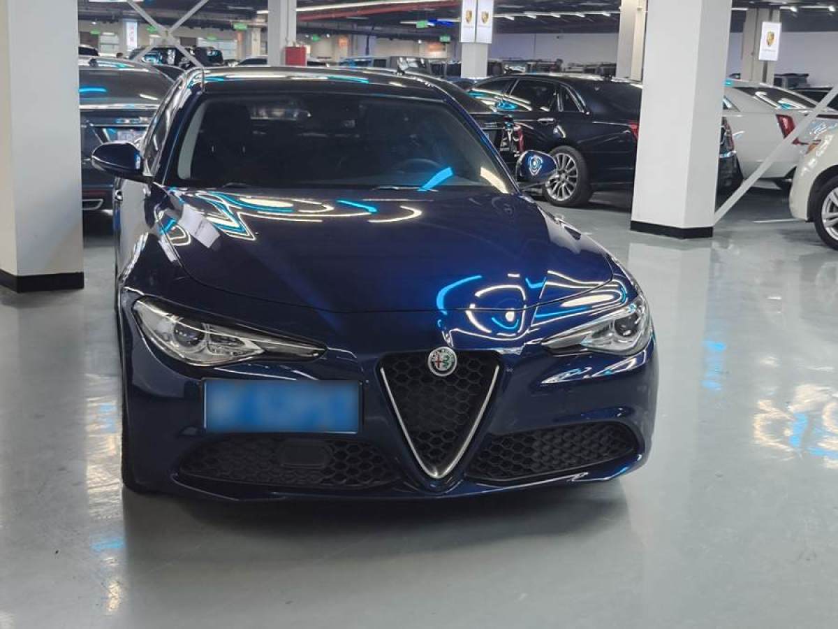 阿爾法·羅密歐 Giulia  2017款 2.0T 280HP 豪華版圖片