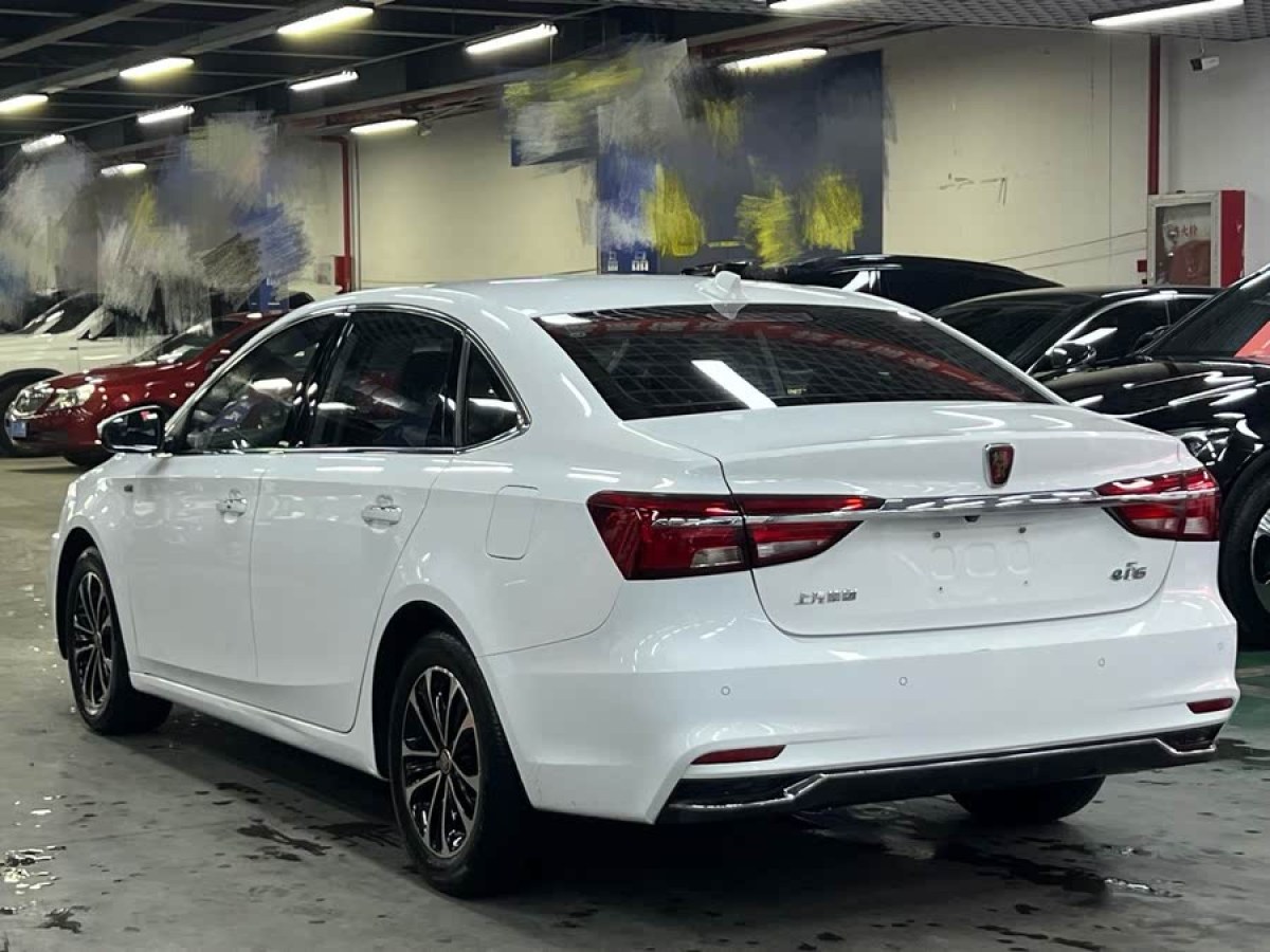 榮威 ei6  2019款 PLUS 50T 互聯(lián)網(wǎng)榮耀旗艦版圖片