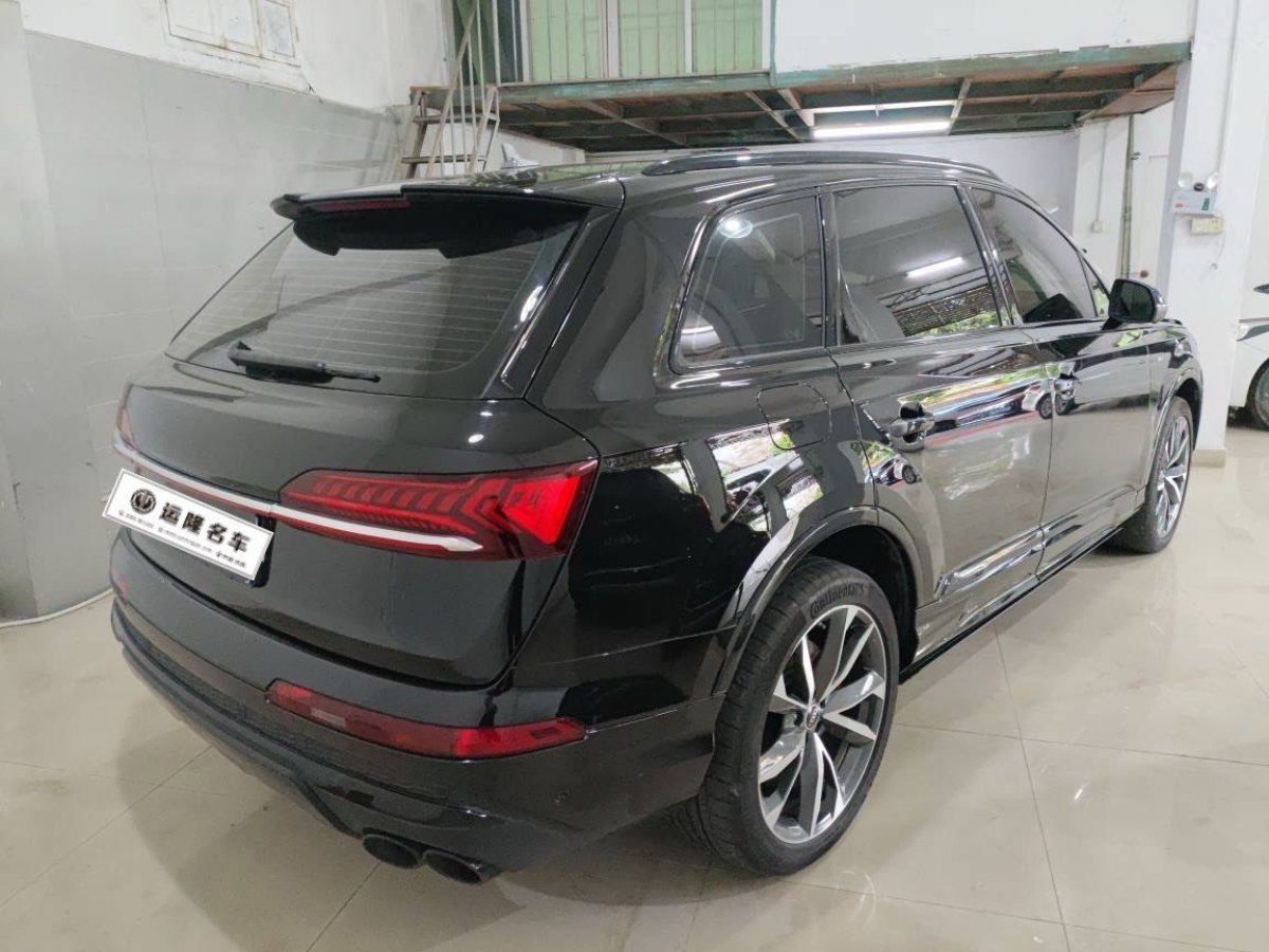 奥迪 奥迪Q7  2023款 55 TFSI quattro S line运动型图片