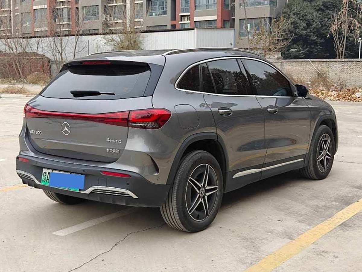 奔馳 奔馳EQA  2022款 EQA 300 4MATIC 首發(fā)特別版圖片