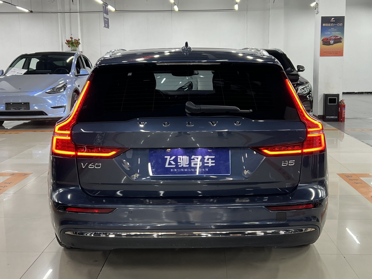 2023年5月沃爾沃 V60  2023款 B5 智遠(yuǎn)豪華版