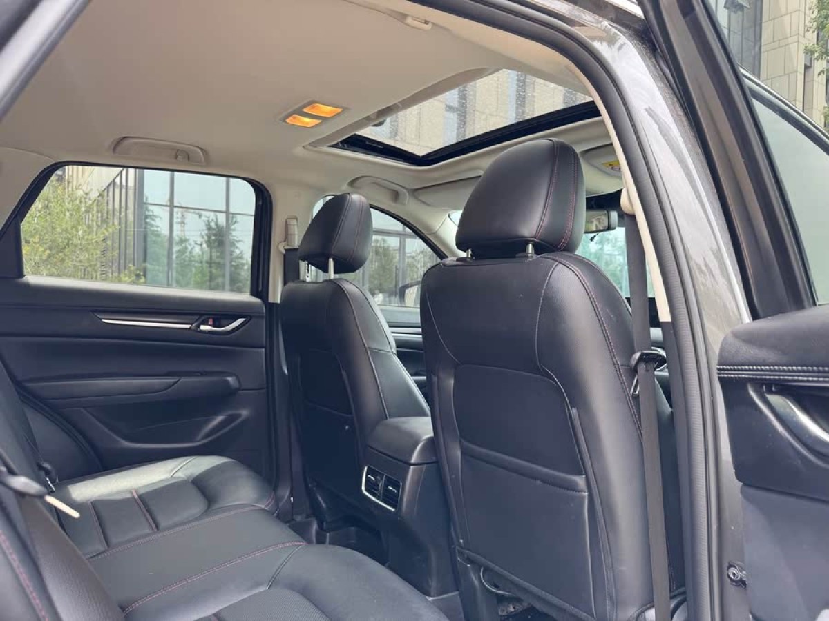 馬自達(dá) CX-5  2021款 2.0L 自動兩驅(qū)黑騎士圖片