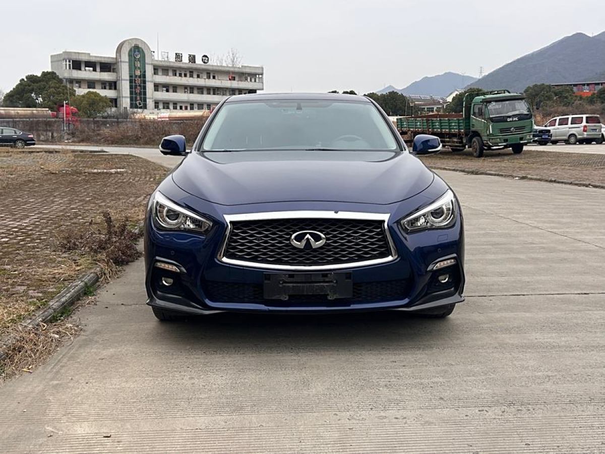 英菲尼迪 Q50L  2020款 2.0T 30周年限量版圖片